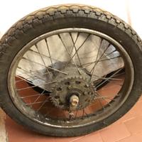 Ruota moto epoca 3,00/18  a 15 euro