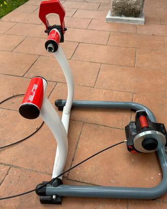 Rullo bici Elite per allenamento indoor con cerchi