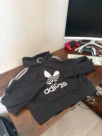 felpa Adidas nera