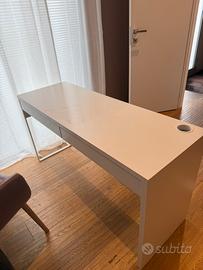 Scrivania