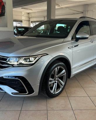 VOLKSWAGEN Tiguan 2.0 TDI 150 CV SCR DSG R-Line
