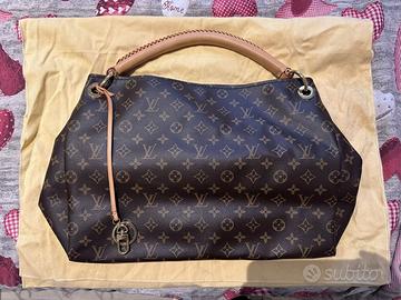 Louis Vuitton Artsy