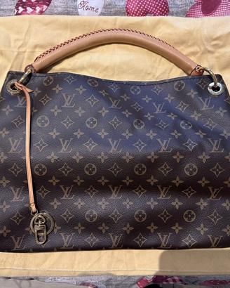 Louis Vuitton Artsy