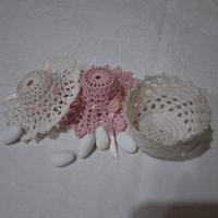 Cappellini e svuotatasche per bomboniere