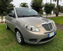 LANCIA Ypsilon 1.3 MJT 75 CV New Oro