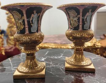 Coppia di Vasi stile Impero - Dipinti a mano