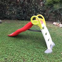 Scivolo per bambini con getto acqua