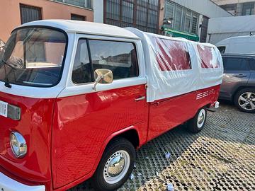Volkswagen T2 Anno 1975 restaurato