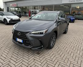 Lexus NX 350h 2.5 business 4wd e-cvt