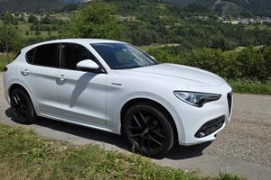 Alfa Romeo Stelvio Veloce Q4 anno 2020