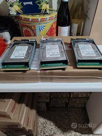 3 dischi 146GB 15000U/Min hus151414vl3800 03n5288