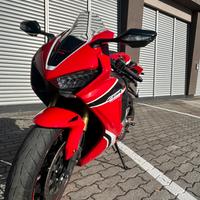 Cbr 1000 rr fireblade