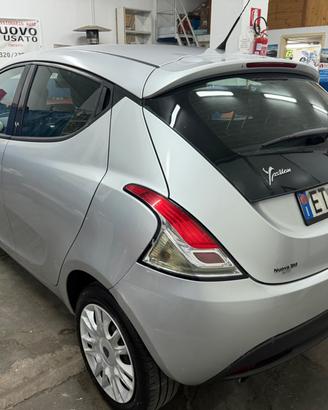 Lancia Ypsilon 1.2 69 CV 5 porte S&S Silver