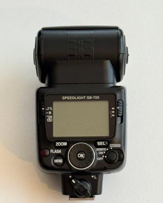 Flash Nikon Speedlight SB-700
