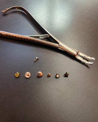 Piercing Dermal con pinza