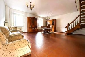 PORZIONE DI CASA CON 3 CAMERE DA LETTO