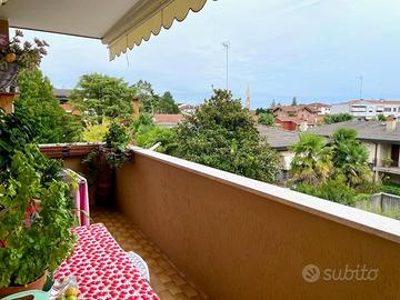 APPARTAMENTO BICAMERE CON GARAGE