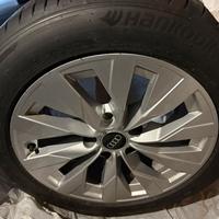 Cerchi originali audi raggio 16 con gomme estive
