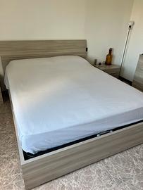 Letto contenitore matrimoniale