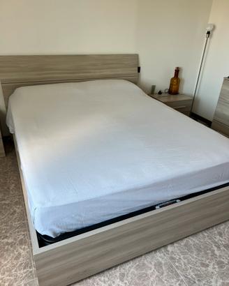 Letto contenitore matrimoniale