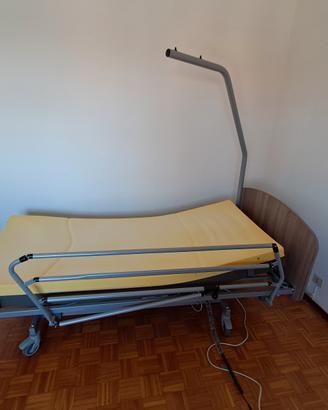 letto da degenza elettrico