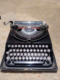 Macchina da scrivere Olivetti Ico