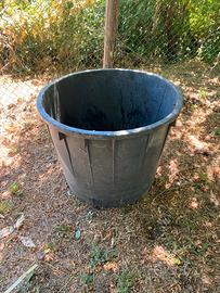 Bidone graduato diametro 1 metro circa