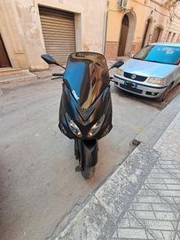 Scooter tmax nero 500