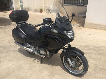 HONDA DEAUVILLE 700 ABS Anno 2007 - 49000 Km