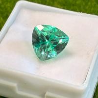 Zaffiro verde acqua 4.50 ct taglio Trillion