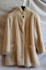 Pelliccia ecologica Alba Fornari.