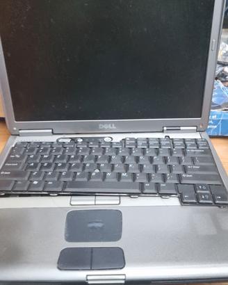 2373-PC Portatile Dell Latitude D600
