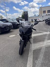 Yzf R125