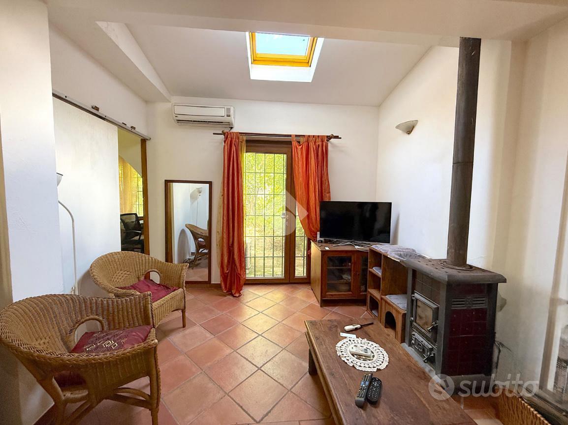 House in Genzano di Roma, Zona Artigianale - Vista 5
