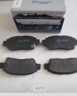 Set pattini freno anteriori per Toyota