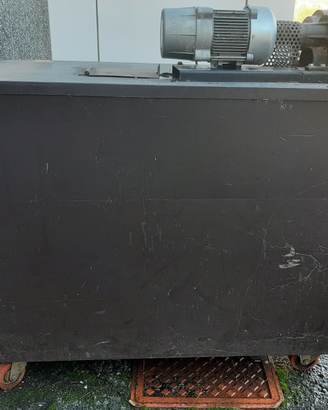 Serbatoio inox con pompa e pistola