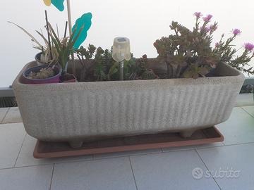 Vaso rettangolare da esterno in calcestruzzo 