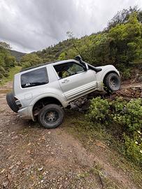 pajero v60  3.2