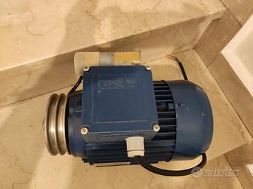 Motore elettrico Monofase 1.5 HP