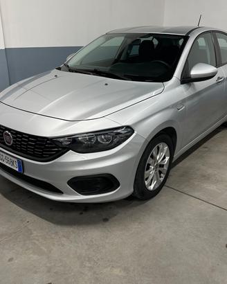 Fiat Tipo 1.4 4 porte Easy