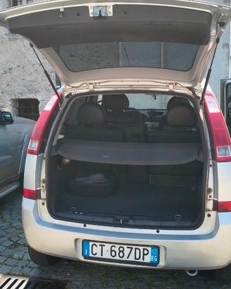 opel meriva benzina