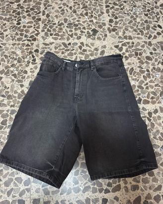 Pantaloncini neri zara