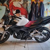 suzuki gsr 600 2007 