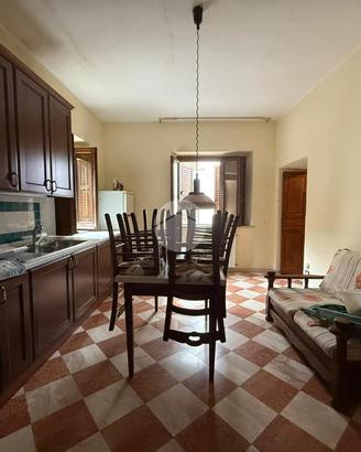 4 LOCALI A SANTA MARIA DEL CEDRO