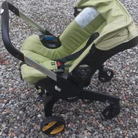 passeggino Doona  con base ISOFIX
