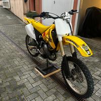 Suzuki rm 125 2000