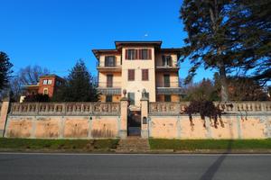 TRIFAMILIARE A ROASIO