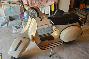 Vespa p200e