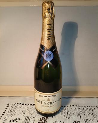 Moët and Chandon premium Champagne 
