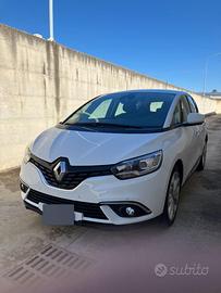 Renault Scenic IV 2017 1.7 blue d Sport Edition2